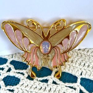 Butterfly 🦋 vintage brooch pin